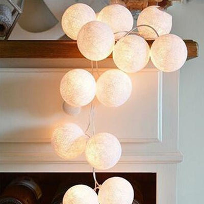 1 Set of 20 LED White 5cm Cotton Ball Battery Powered String Lights Christmas Gift Home Wedding Party Bedroom Decoration Outdoor Indoor Table Centrepiece Payday Deals