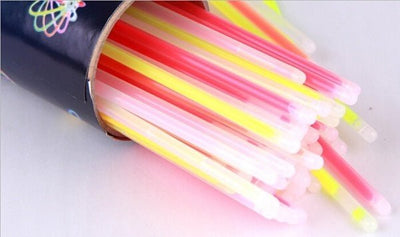 15 GLOW STICKS Party Light Glow In The Dark Rave BRACELETS Disco Bulk 20cm Payday Deals