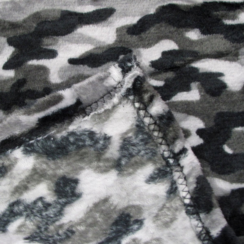190GSM Boys Cool Ultra Soft Coral Fleece Throw 127 x 152cm Army Camouflage Payday Deals