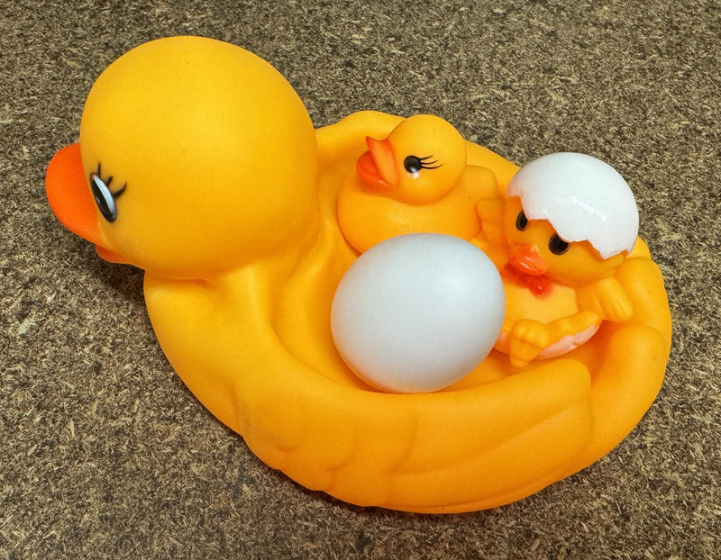 4pcs Rubber Yellow Duck Floating Bath Tub Toy Family Bath Set Bath Time Toy Egg