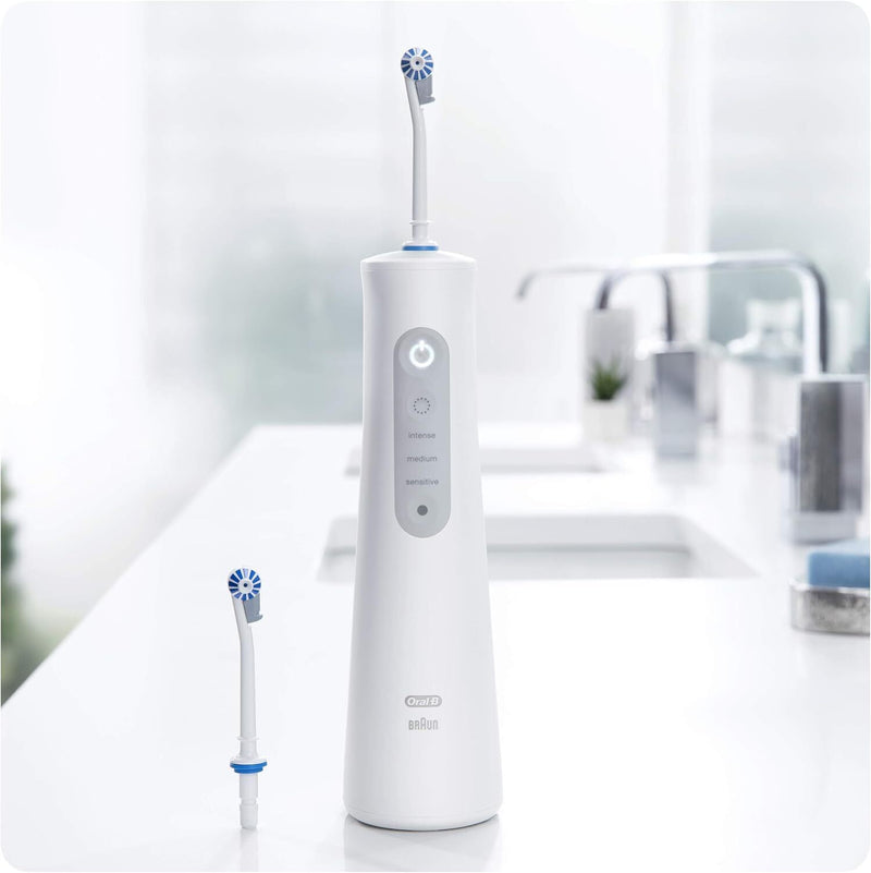 Oral-B Aquacare Irrigator 4 Water Flosser, Cordless and Rechargeable, Oxyjet Technology, 4 Cleaning Modes