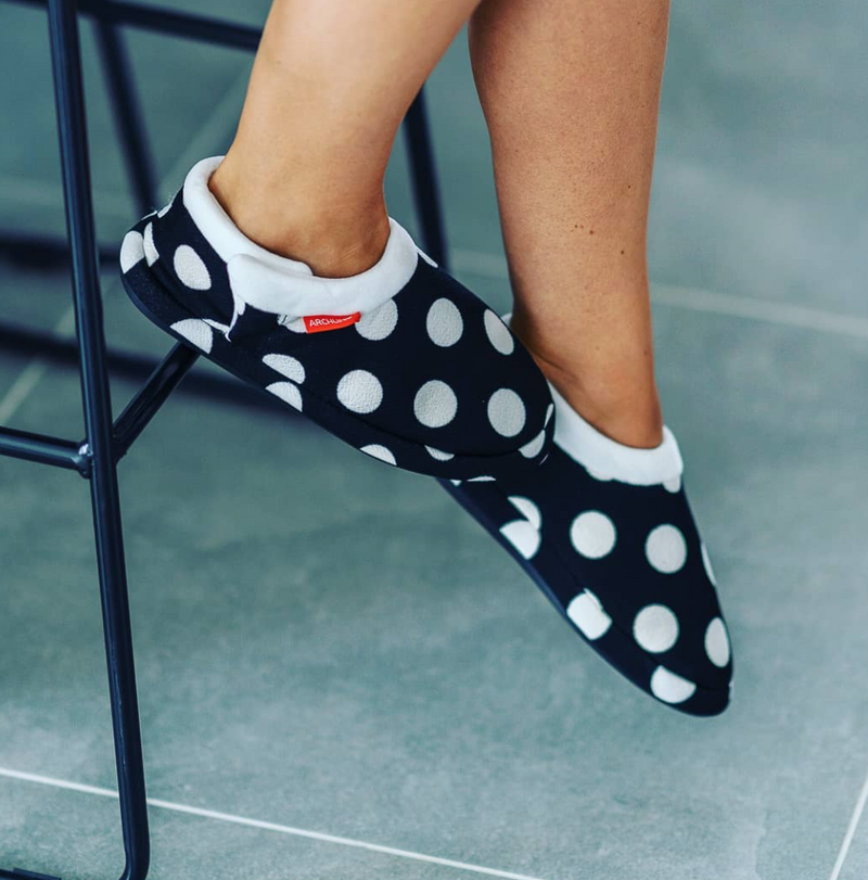 Black/White Polka Dots