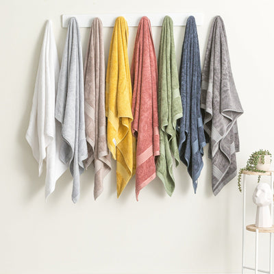 Stella 650 GSM Soft Bamboo Cotton 4 Piece Silver Bath Towel by Renee Taylor