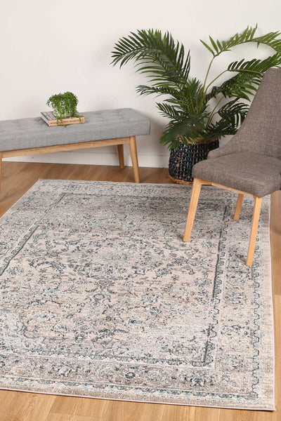 Ezra Grey Traditional Rug 200x290