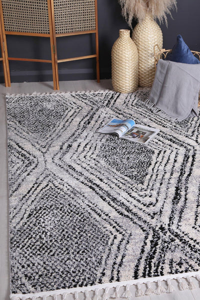 Myk Black White Geometric Rug 300x400 cm