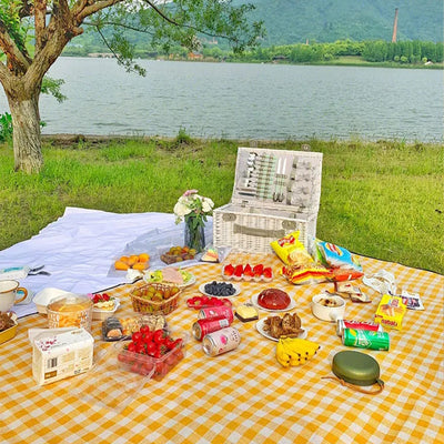 Mountgear Outdoor Waterproof Picnic Mat Damp-proof Mat Thickened Field Camp Mat L