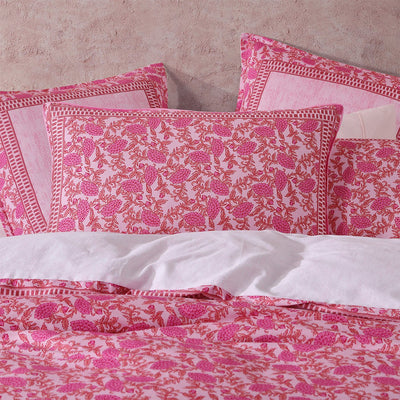 Logan and Mason 250TC Gatika Pink Cotton Sateen Quilt Cover Set King