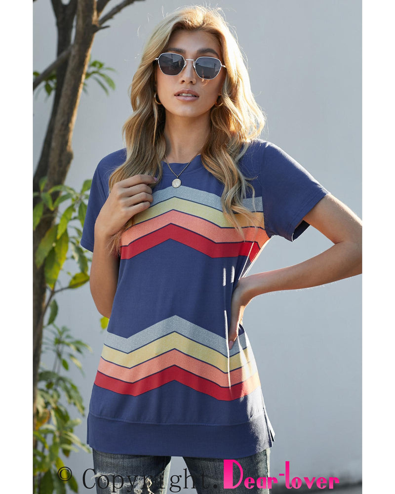 Azura Exchange Striped Short Sleeve Tee with Colorful Wavy Print - XL