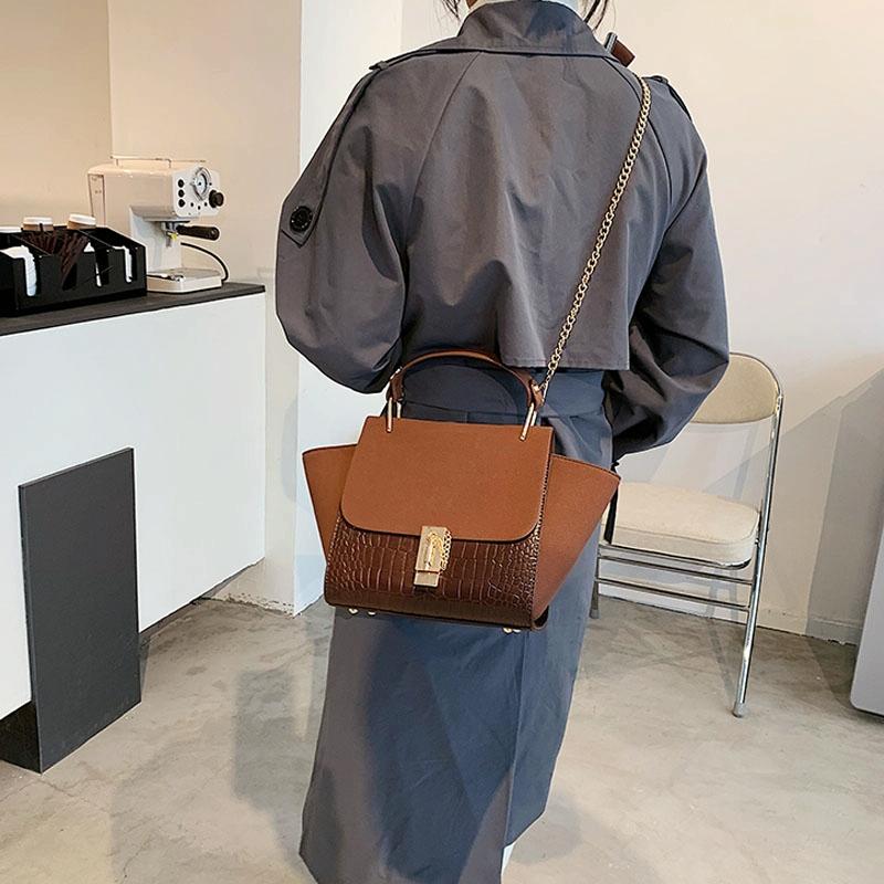 Versatile Vintage Wing Crossbody Bag with Frosted Finish and Chain - Khaki