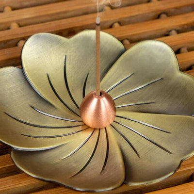 Vintage Alloy Incense Burner - Creative Sandalwood Furnace for Bedroom - Red Copper