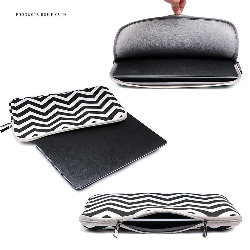 15 Wavy Pattern Notebook Liner Bag - Sleek Design - Black