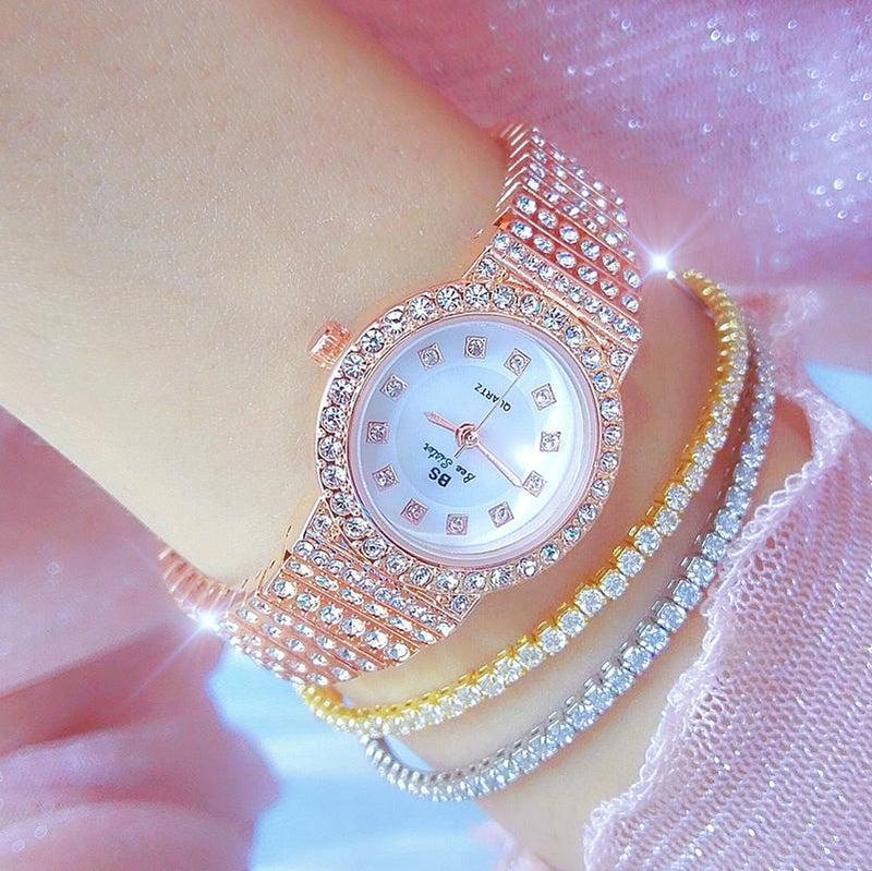Starry Diamond Chain Women Wrist Watch - Silver Diamonds Surface