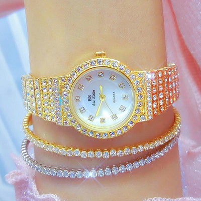 Starry Diamond Chain Women Wrist Watch - Silver Diamonds Surface
