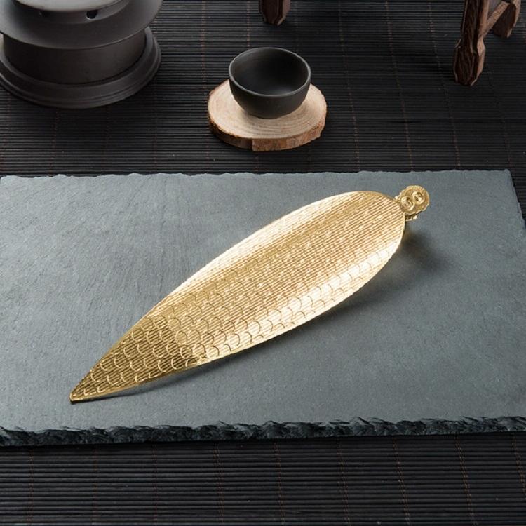 Large Sandalwood Incense Sticks with Leaf Ornaments - Bronze