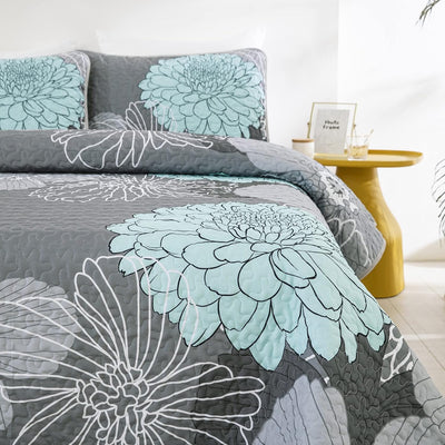 Opulent Quilted Coverlet and Pillowcases Set: The Ultimate in Bedroom Luxury - Queen size