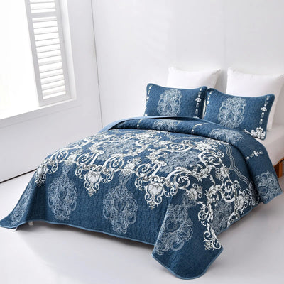 Alluring Quilted bedspread and pillowcovers set: Luxurious Bedroom Addition - Queen size