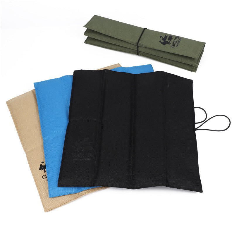 4 PCS Beige Portable Waterproof Outdoor Picnic Mat, Moisture-Proof Thermal Seat Pad, Foldable and Lightweight Travel Cushion