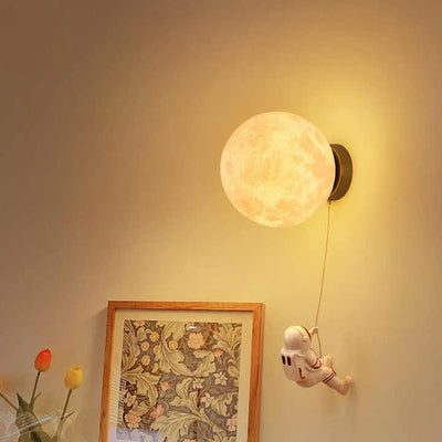 Astronaut Moon Wall Lamp with Warm Light,Diameter 20cm