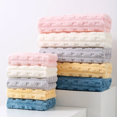 Pink Thickened Coral Fleece Towel Set, Large Bath Towel & Face Towel Combo, Soft & Absorbent Towels for Home Use