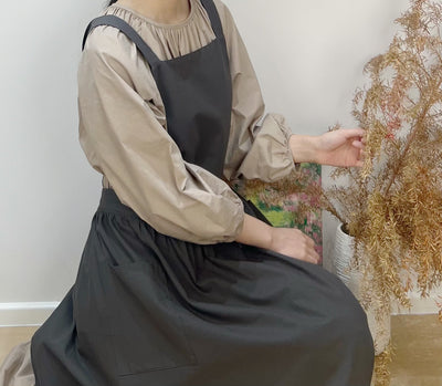 Grey Cotton Waterproof Artisan Apron - 100x85cm, Stylish Cross-Back Design, Ideal for Kitchen & Floral Work