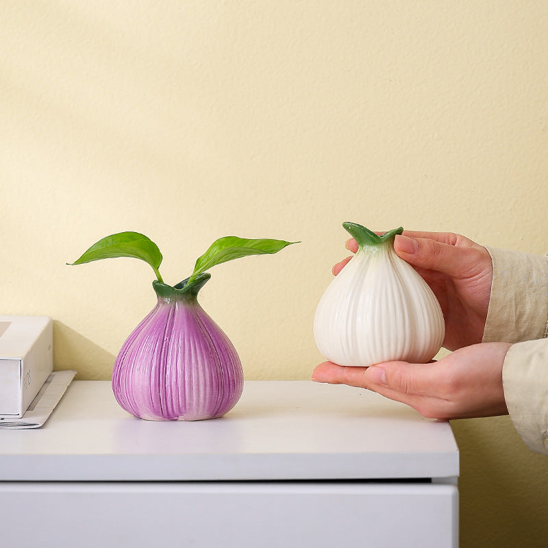 2 Pcs Creative Onion-Shaped Ceramic Vase for Hydroponic Plants - Cute INS Style Floral Decor for Living Room or Office(1 purple + 1 white)