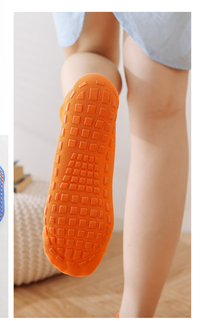 Ten Pairs Of Black Kids Non-Slip Trampoline Socks  for Playground Early Education and Yoga Unisex Anti-Skid Floor Socks for 1-5 Years