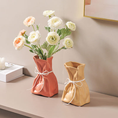 Coffee And White Chic Money Bag Inspired Vase - Modern Resin Decorative Flower Holder & Tabletop Accent(Use the mobile phone as a reference for size)