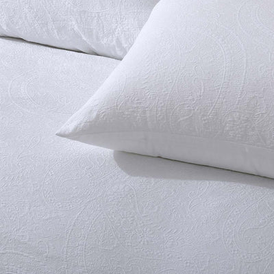 Accessorize Elma White Jacquard Quilt Cover Set King Payday Deals