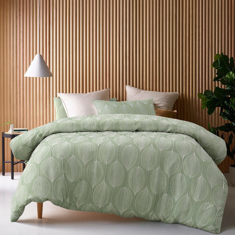 Accessorize Leaf Jacquard Quilt Cover Set King Payday Deals