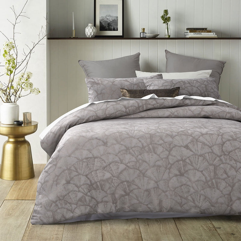 Accessorize Shells Jacquard Quilt Cover Set King Payday Deals