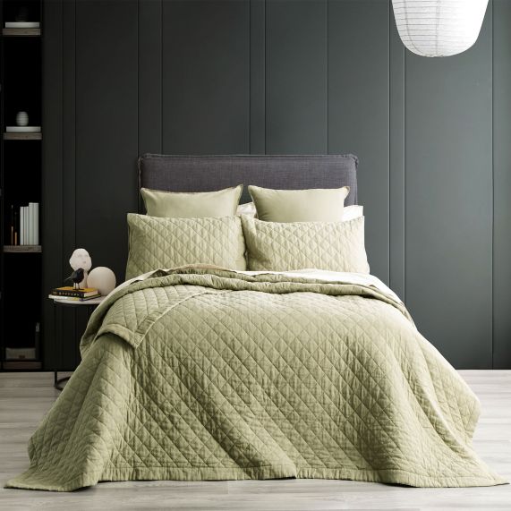 Cavallo Stone Washed French Linen Quilted Bed Jade Coverlet Set by Renee Taylor King Payday Deals