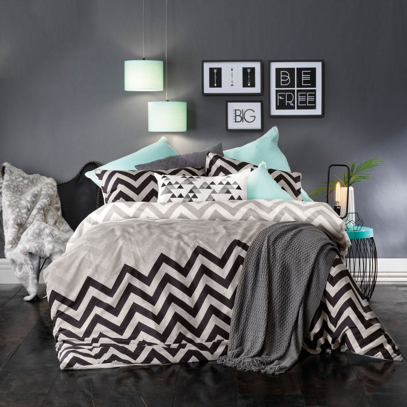 Chester Grey Quilt Cover Set KING Payday Deals