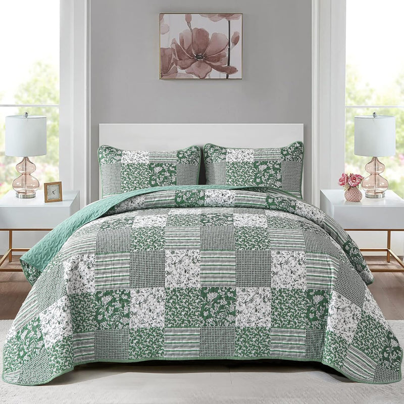 Delightful Quilted bedspread and pillowcovers set: Indulge in Comfort - Queen size Payday Deals