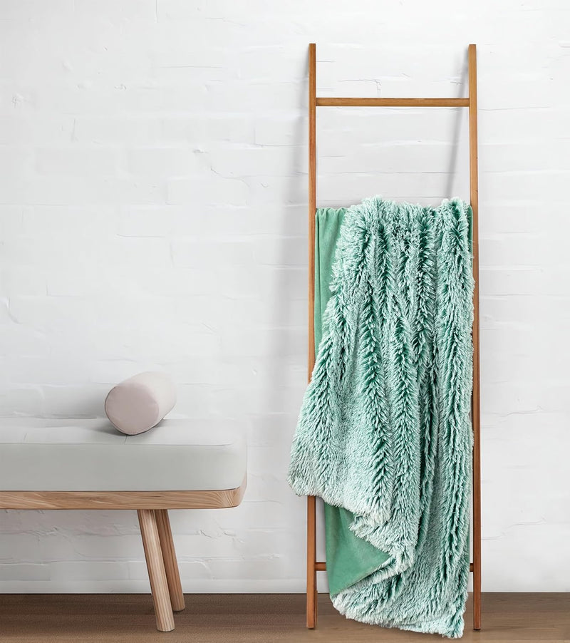 Double Sided Faux Fur Shaggy Throw Blanket - Emerald Payday Deals