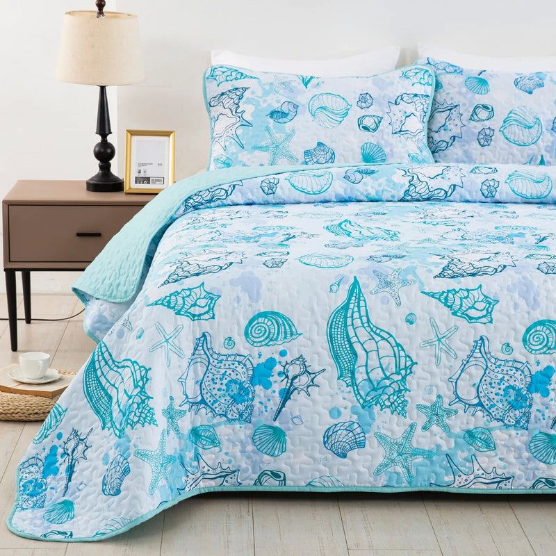 Inviting Quilted bedspread and pillowcovers set: Ideal for All Seasons - Queen size Payday Deals