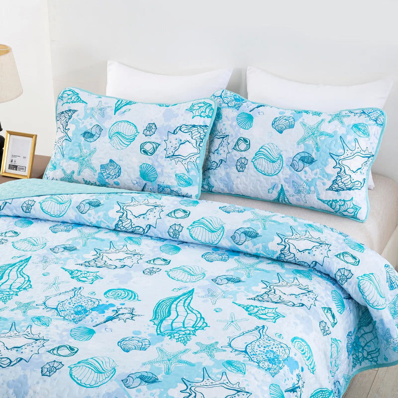 Inviting Quilted bedspread and pillowcovers set: Ideal for All Seasons - Queen size Payday Deals