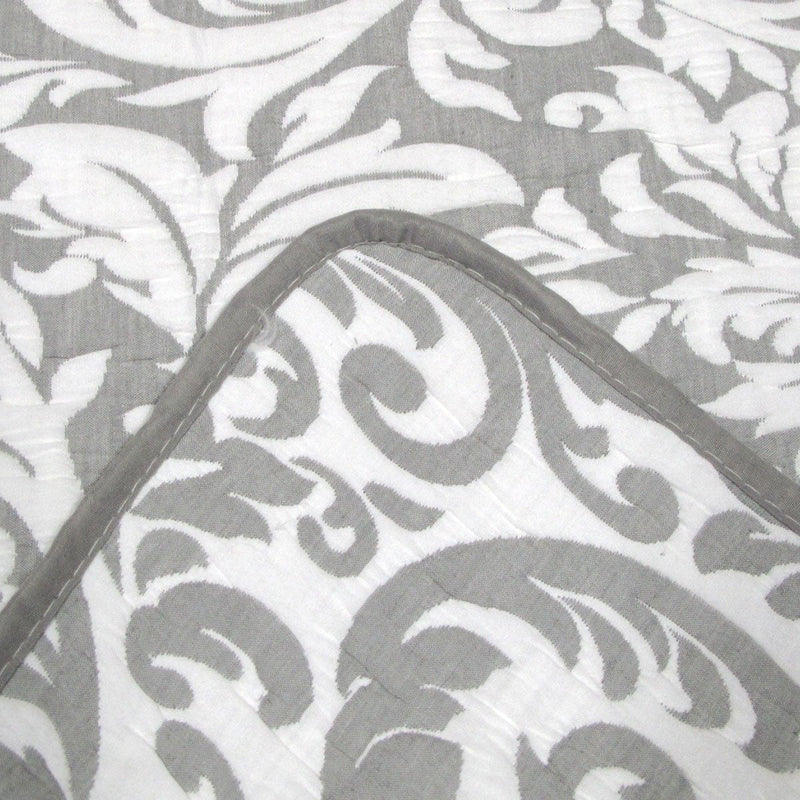 Jane Barrington Grey & White Lightly Quilted Jacquard Reversible Coverlet Set King Payday Deals