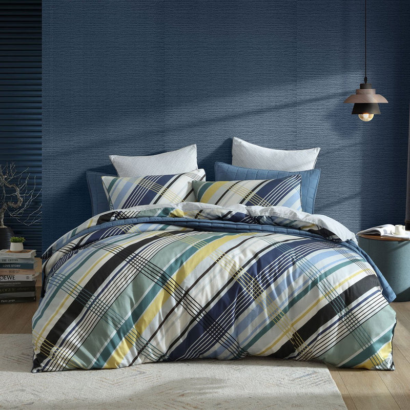 Logan & Mason Beach House Blue 250TC 100% Cotton Sateen Quilt Cover Set King Payday Deals