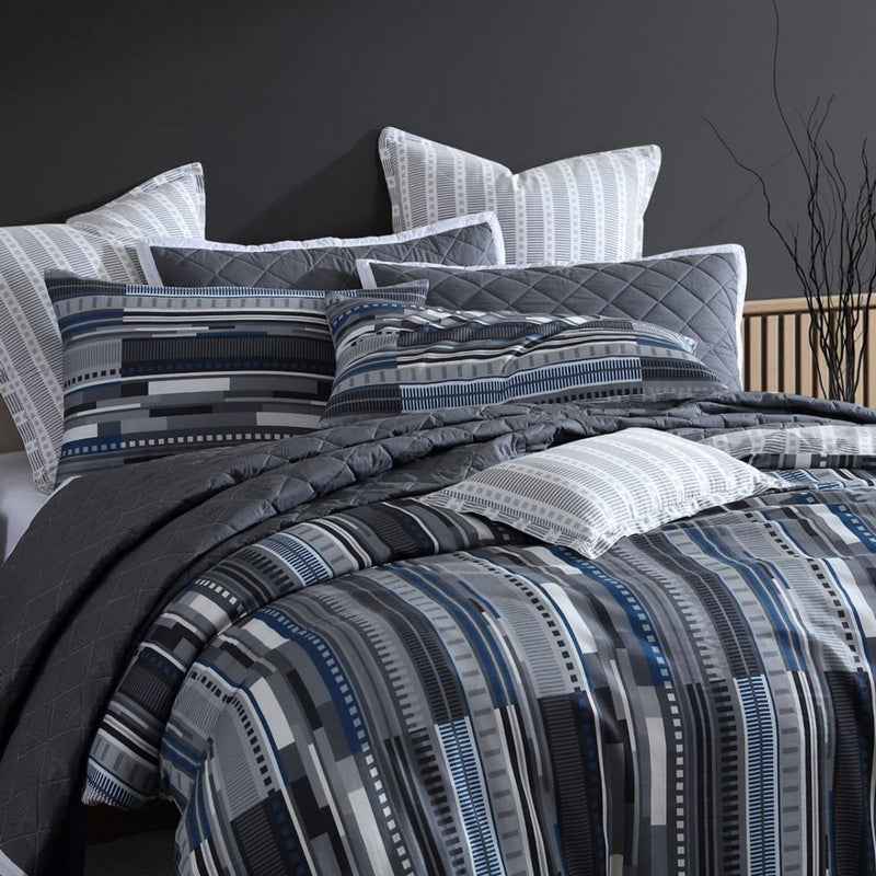 Logan & Mason Urban Stripe Charcoal 250TC 100% Cotton Sateen Quilt Cover Set King Payday Deals