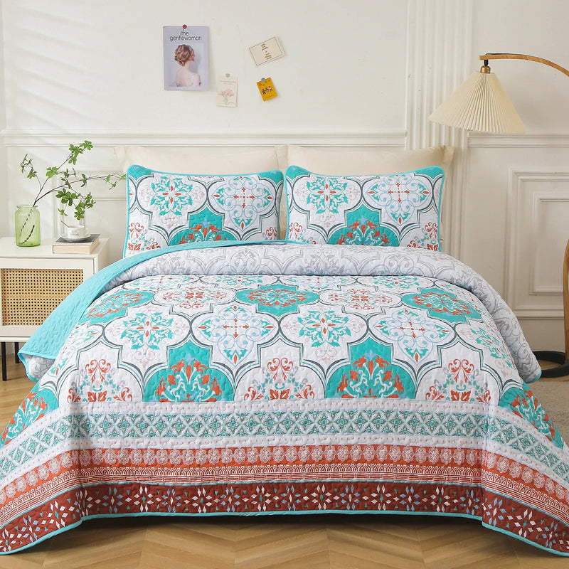 Opulent Quilted bedspread and pillowcovers set: Add a Touch of Elegance - Queen size Payday Deals