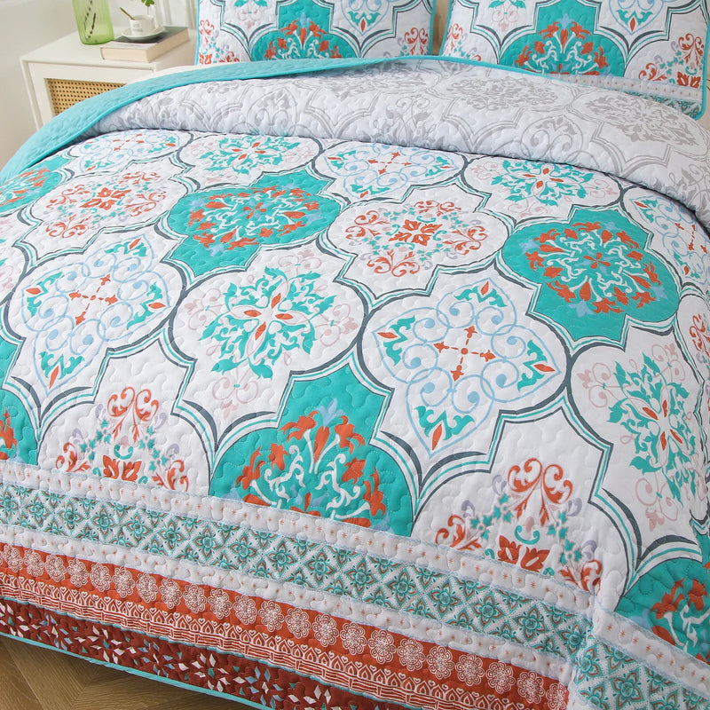 Opulent Quilted bedspread and pillowcovers set: Add a Touch of Elegance - Queen size Payday Deals