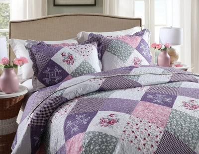 Quaint Quilted bedspread and pillowcovers set: Perfect for a Cozy Retreat - Queen size Payday Deals