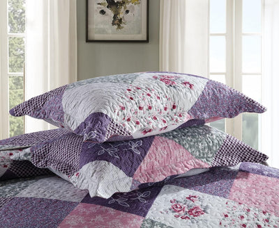 Quaint Quilted bedspread and pillowcovers set: Perfect for a Cozy Retreat - Queen size Payday Deals