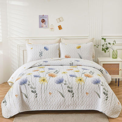 Refined Quilted Bedspread and Pillowcases Set: Class and Comfort Combined - Queen size