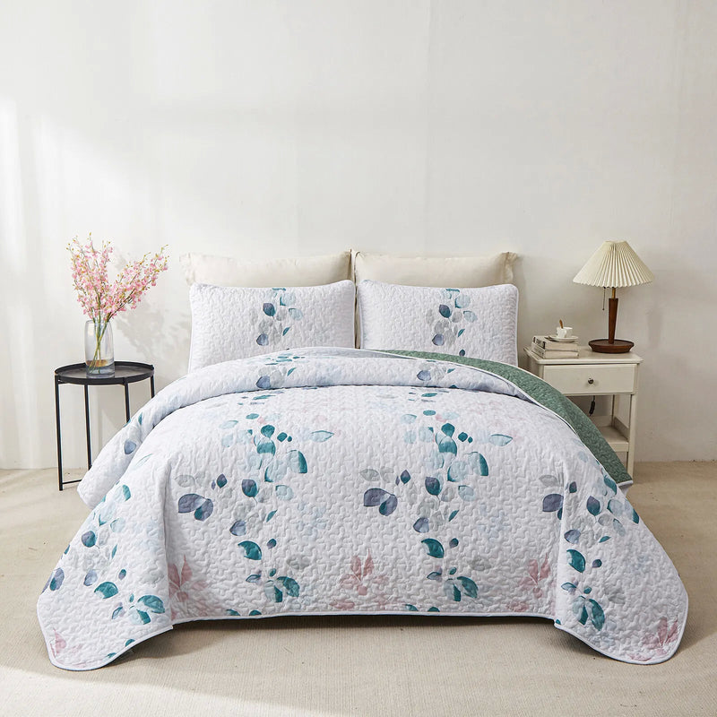 Refreshing Quilted bedspread and pillowcovers set: Cool and Inviting - Queen size Payday Deals