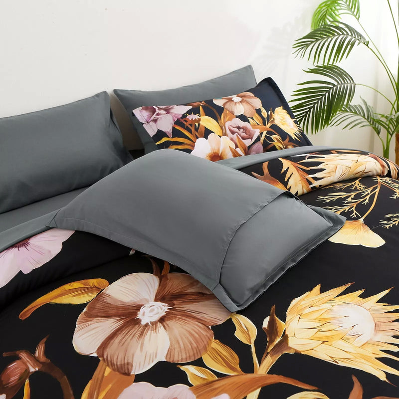 Soft Floral Leaf Comforter Set, King Size, Quilted Bedding with Pillowcases Payday Deals