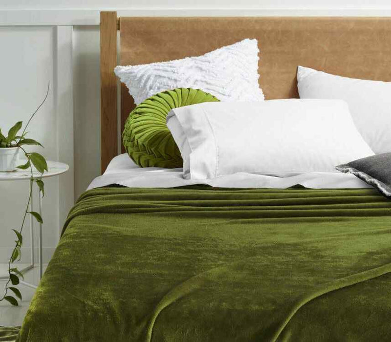 Super Soft Moss Green Blanket by Accessorize Single Payday Deals