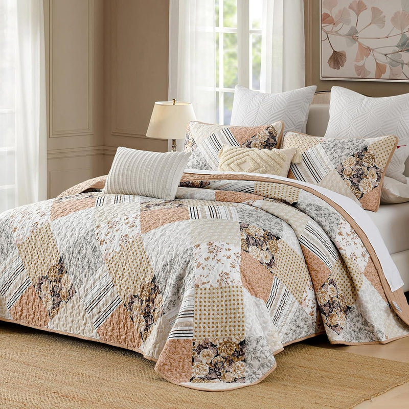 Transcendent Quilted bedspread and pillowcovers set: Elevated Comfort - Queen size Payday Deals