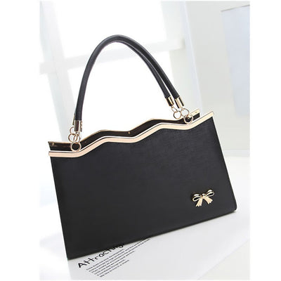 Unique Fashion Hand Bag black color, with the shoulder strap Payday Deals