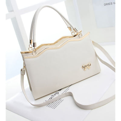 Unique Fashion Hand Bag White color, with the shoulder strap Payday Deals